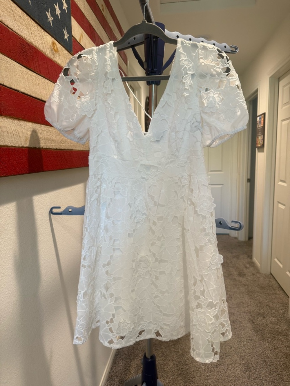 NWT Francesca’s White Lace V-Neck Short Dress size Medium
